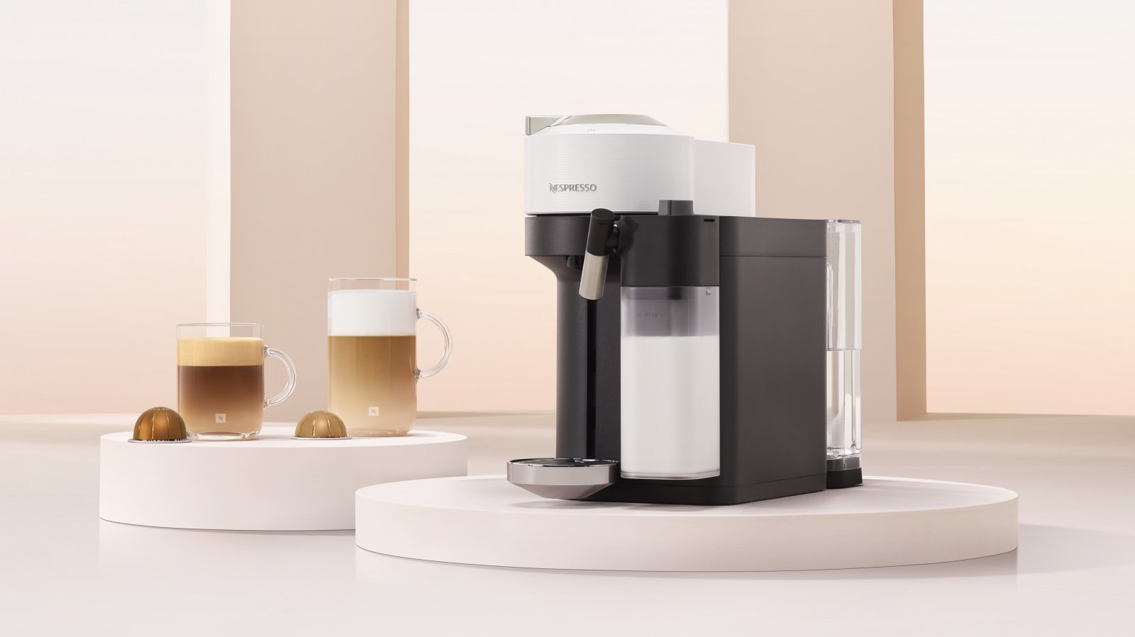 カプチーノやラテマキアートがボタンひとつでできる、ミルクレシピ対応